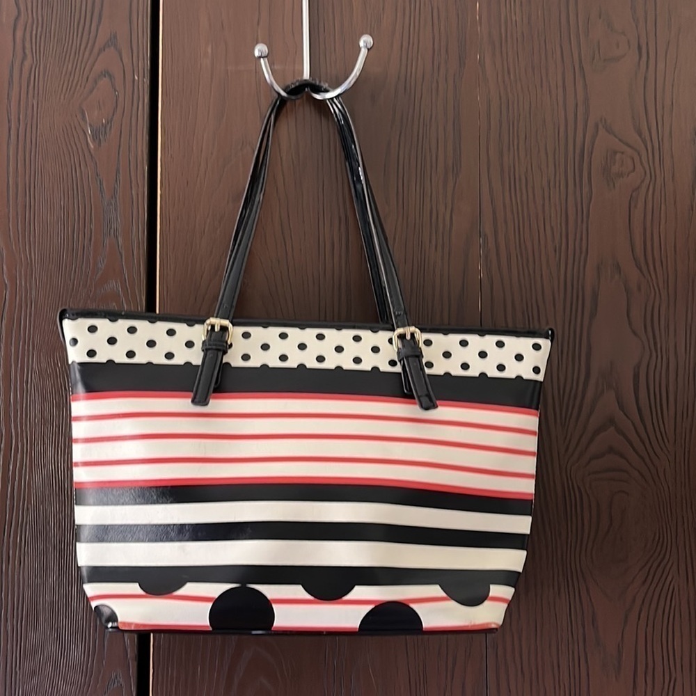 Anne Klein red/ black/ ivory purse. - Picture 6 of 12